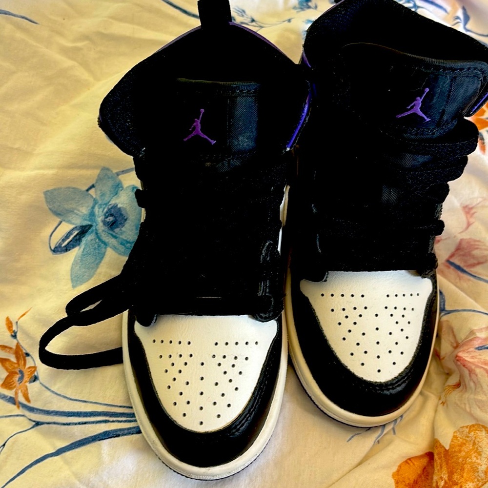 New size 12c Nike Jordan